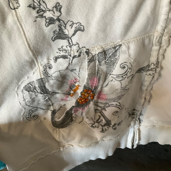 One World Special Issue Zip-Up Large - Picture 9 of 9